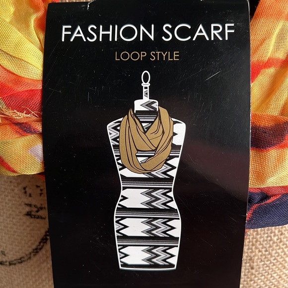 Infinity/Loop Scarf - Picture 5 of 5